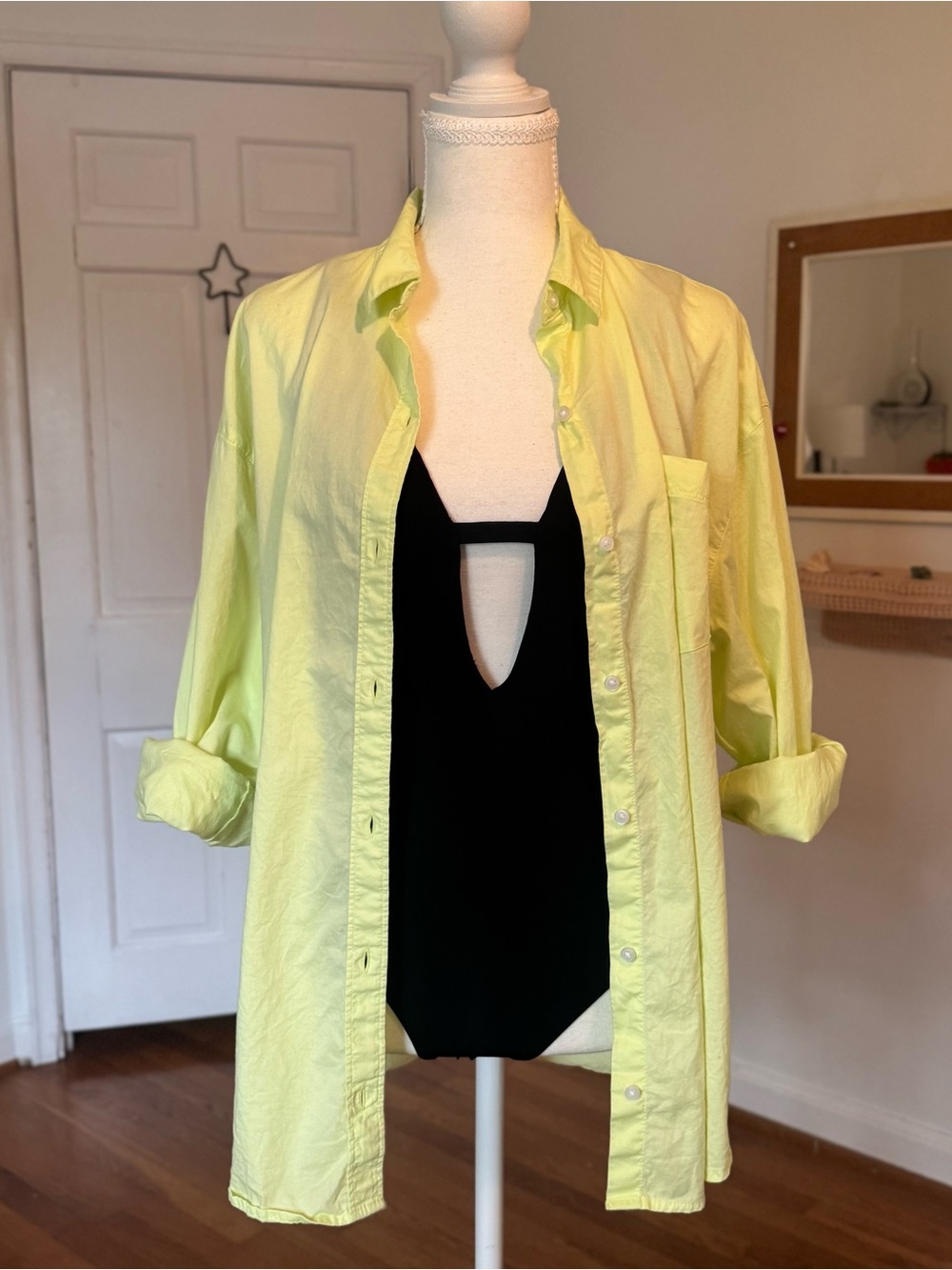 Old Navy L/S Boyfriend Shirt/Beach Cover-Up Light Lime Green Soft Cotton Sz Sm
